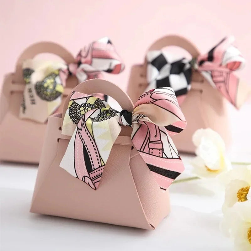 20PCS Leather Gift Bags Bow Ribbon Packaging Bag Wedding Favour Distributions Bags Christmas Candy Packaging Box Mini Handbag