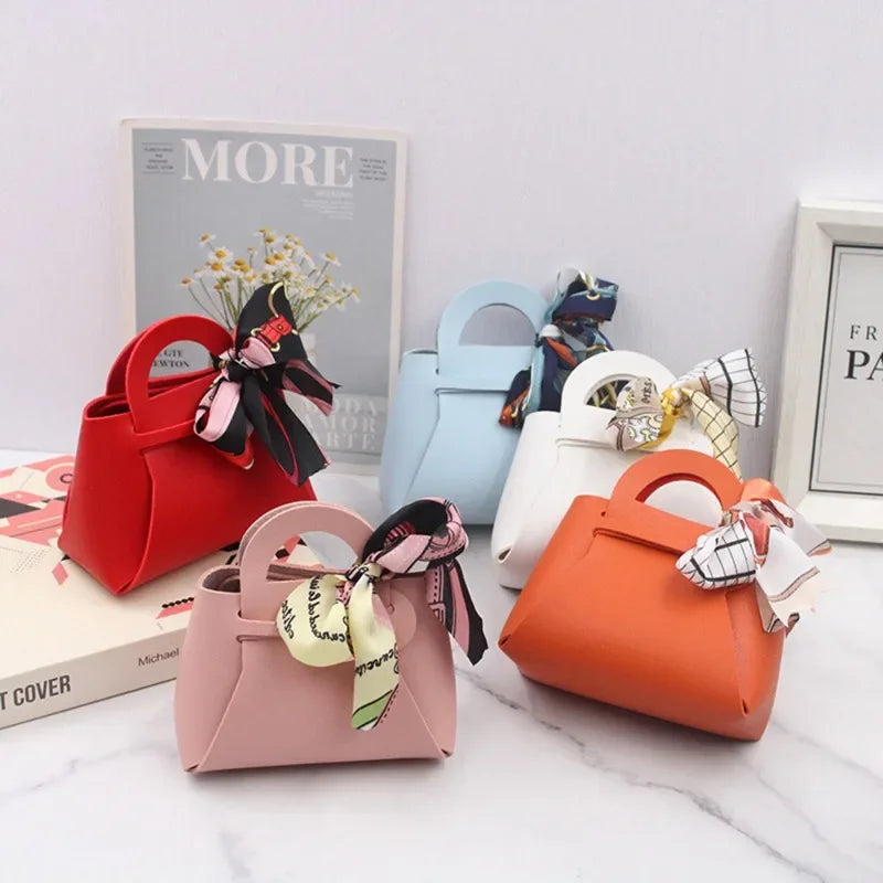 20PCS Leather Gift Bags Bow Ribbon Packaging Bag Wedding Favour Distributions Bags Christmas Candy Packaging Box Mini Handbag
